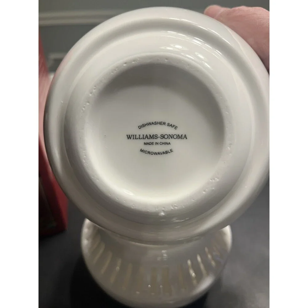 Williams Sonoma Porcelain Fondue Pot with 6 Dipping Forks - New in Box